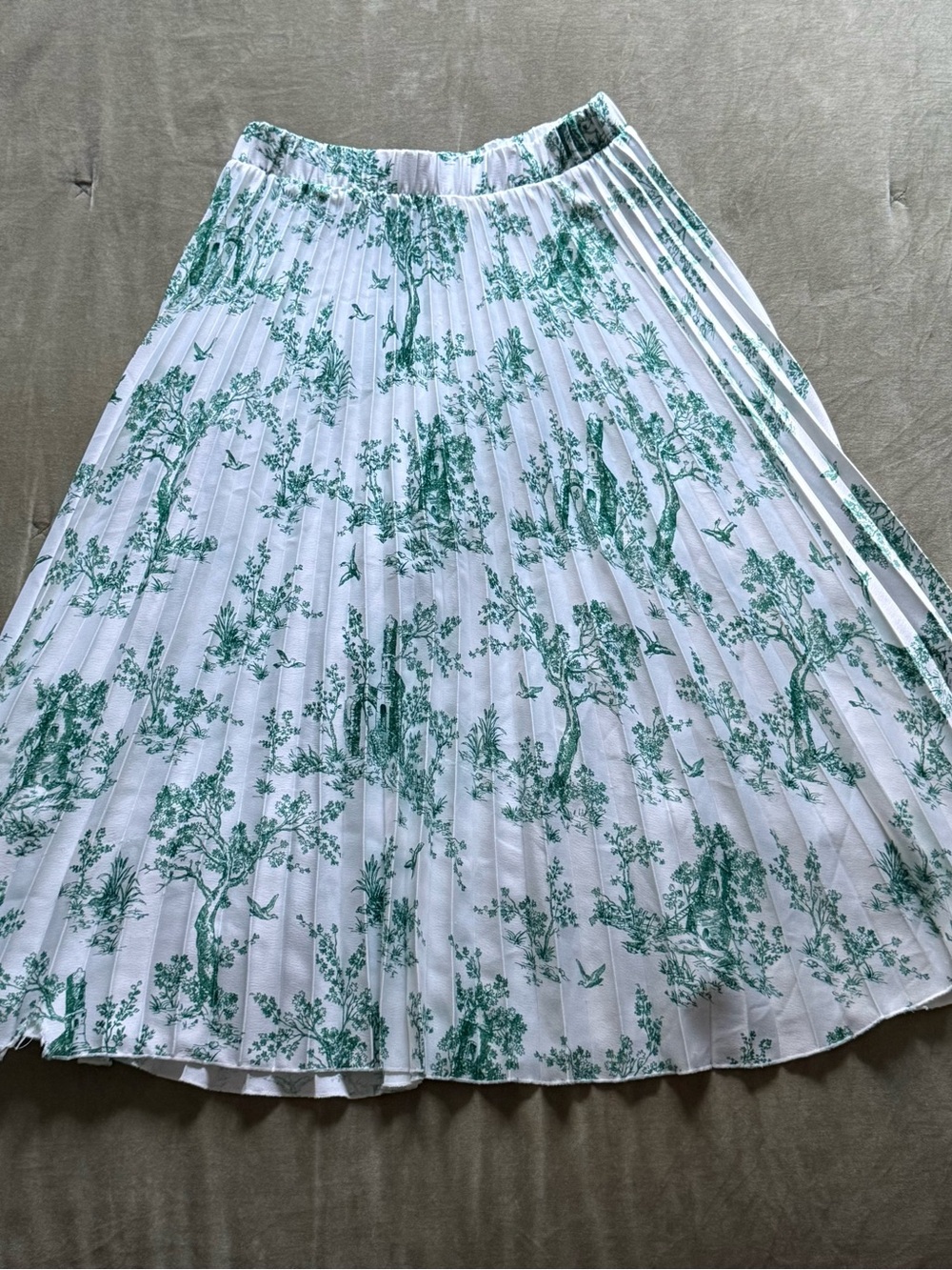 H&M White Green Toile Print Pleated Midi Skirt Women’s Size S